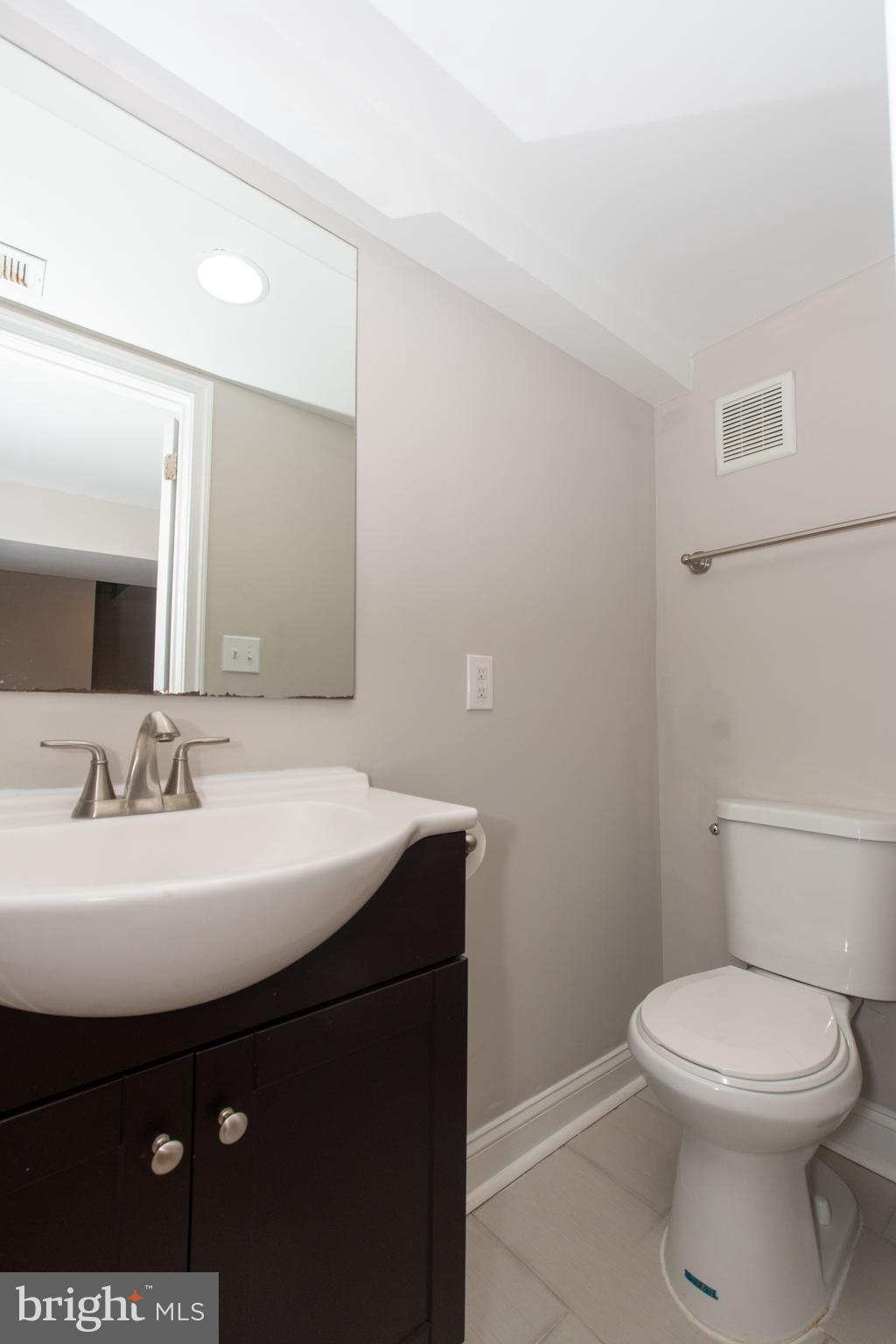 8136 Del Haven Road Baltimore, MD 21222 - Photo 18 of 27