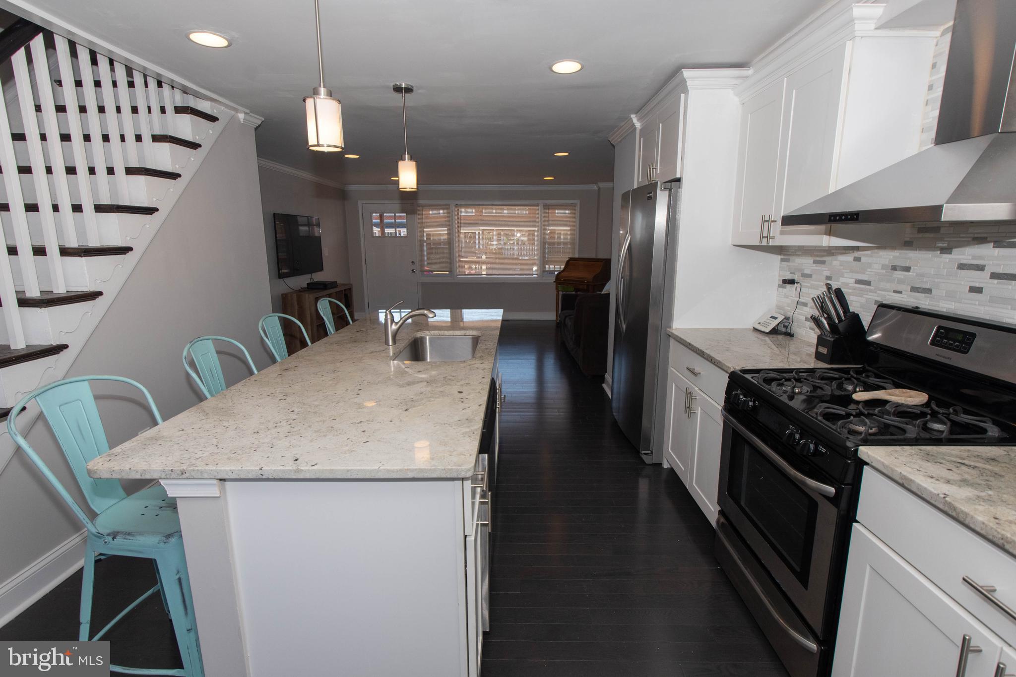 8136 Del Haven Road Baltimore, MD 21222 - Photo 9 of 27