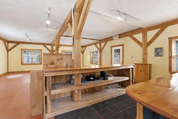 $675,000 | 25 Pepperell Road, Brookline, NH 03033
