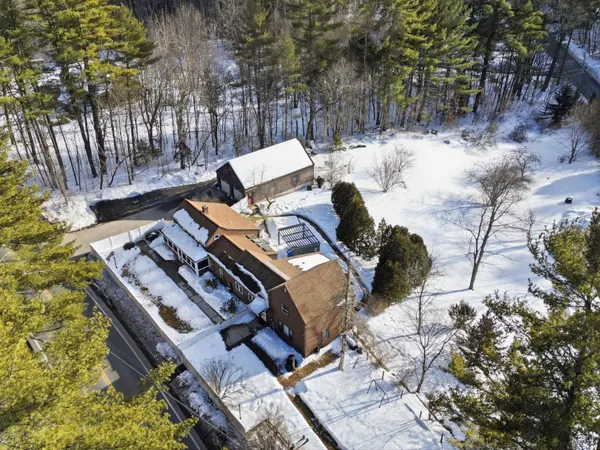 $675,000 | 25 Pepperell Road, Brookline, NH 03033