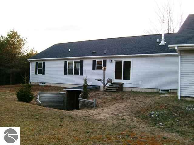11023 Wheeler Road Southwest Fife Lake, MI 49633 - Photo 3 of 25 1725961-2.JPG