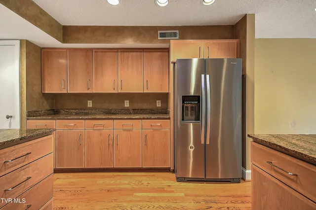 $329,900 | 11 Wellington, Unit 11, Bristol, TN 37620