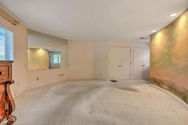 $329,900 | 11 Wellington, Unit 11, Bristol, TN 37620