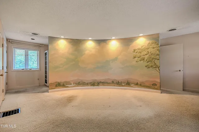 $329,900 | 11 Wellington, Unit 11, Bristol, TN 37620