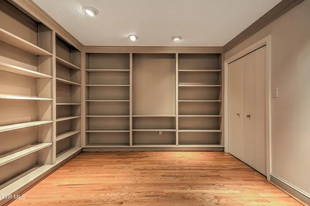 $329,900 | 11 Wellington, Unit 11, Bristol, TN 37620