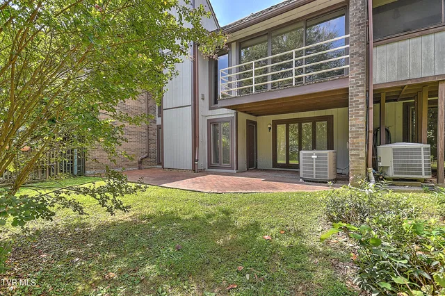 $329,900 | 11 Wellington, Unit 11, Bristol, TN 37620