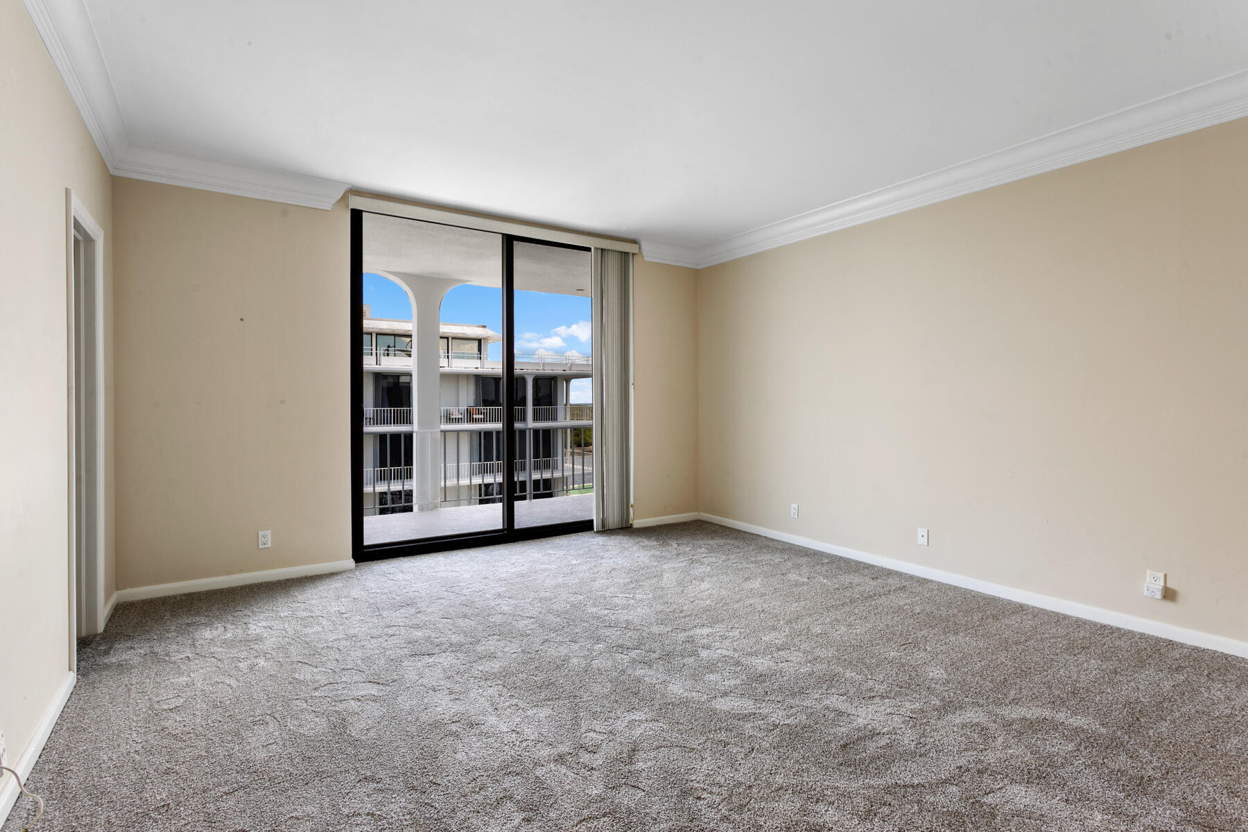 2150 Ibis Isle Road, Unit PH3 Palm Beach, FL 33480 - Photo 25 of 50 Guest Bedroom