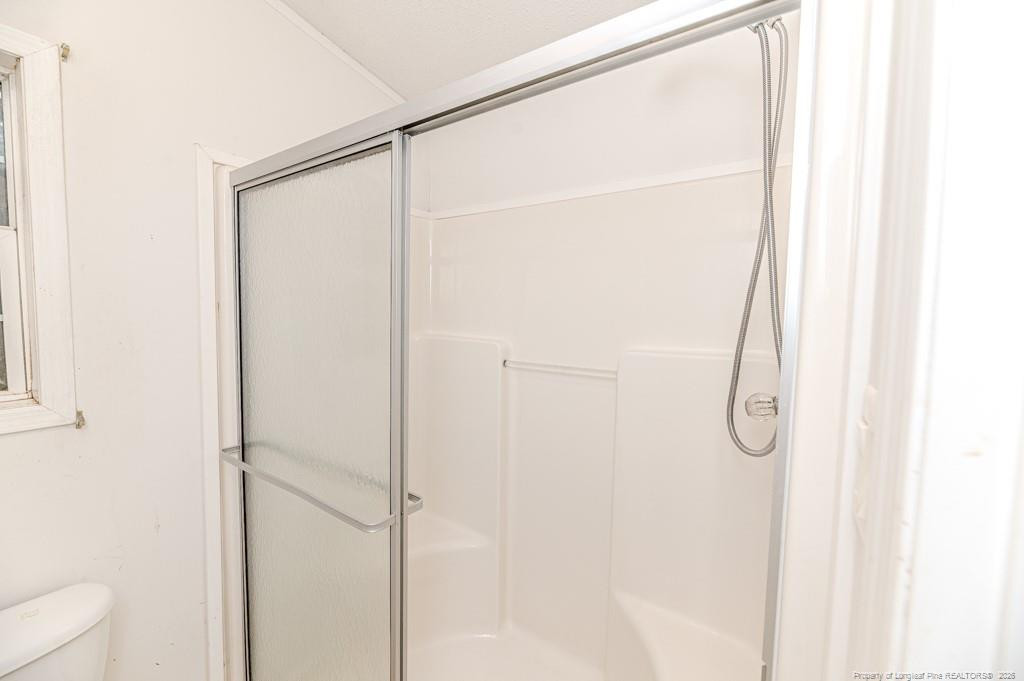 532 Petty Road Sanford, NC 27330 - Photo 21 of 33 Master Shower