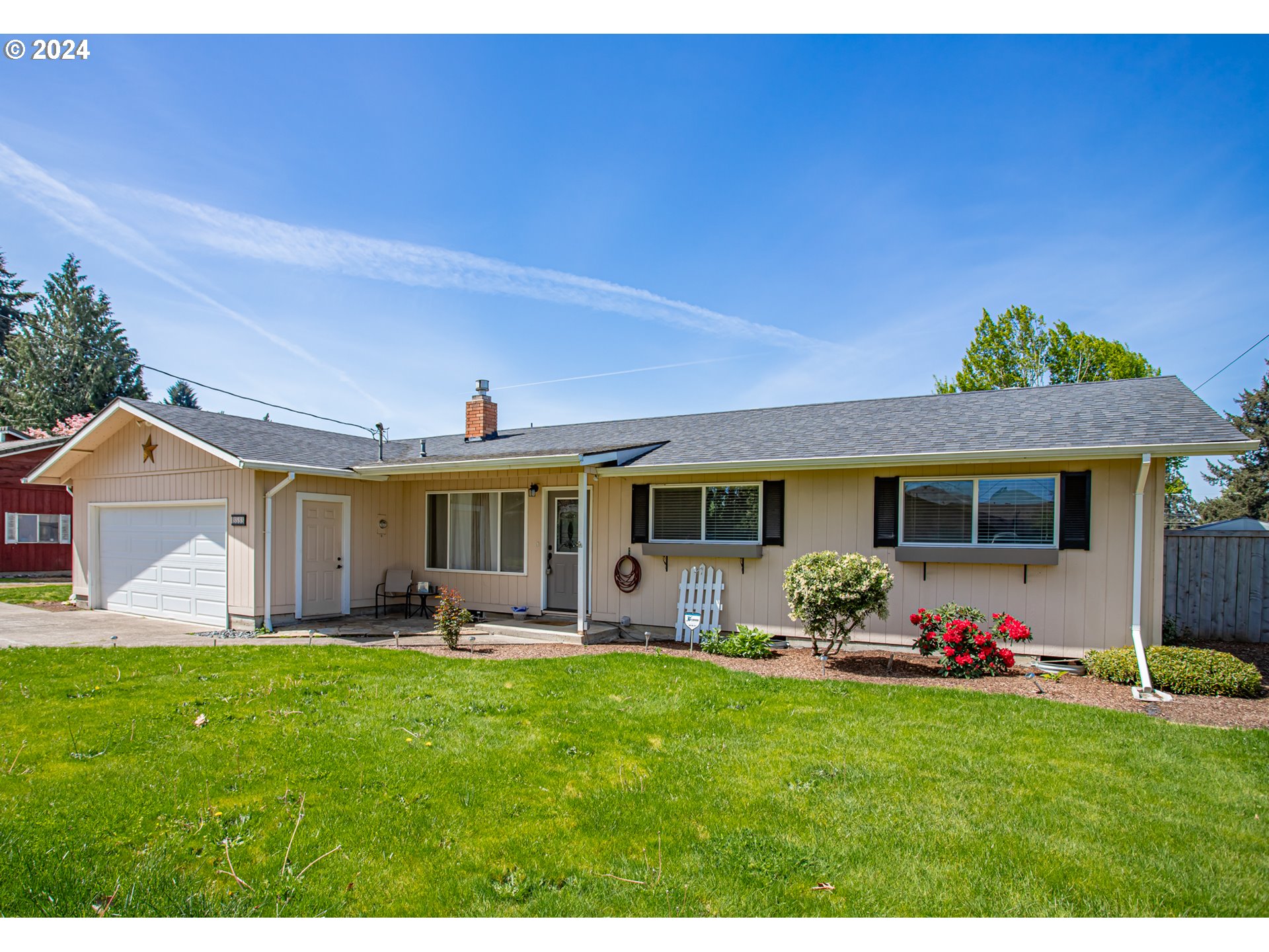 3533 Hoodview Drive Hubbard, OR 97032 - Photo 1 of 31 Gallery Image 1