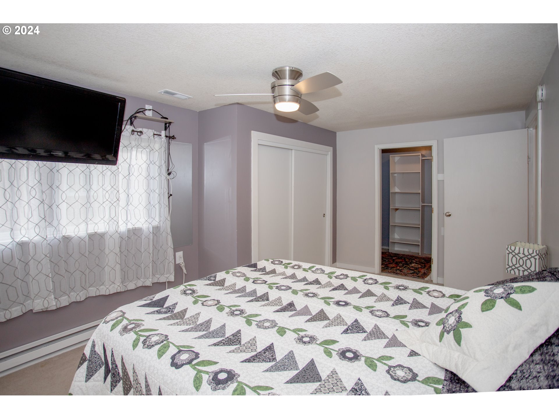 3533 Hoodview Drive Hubbard, OR 97032 - Photo 27 of 31 Bedroom