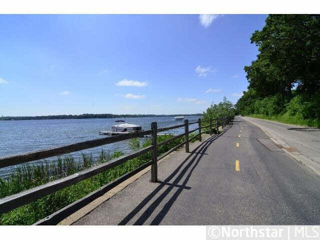 2745 Medicine Ridge Road Plymouth, MN 55441 - Photo 14 of 18