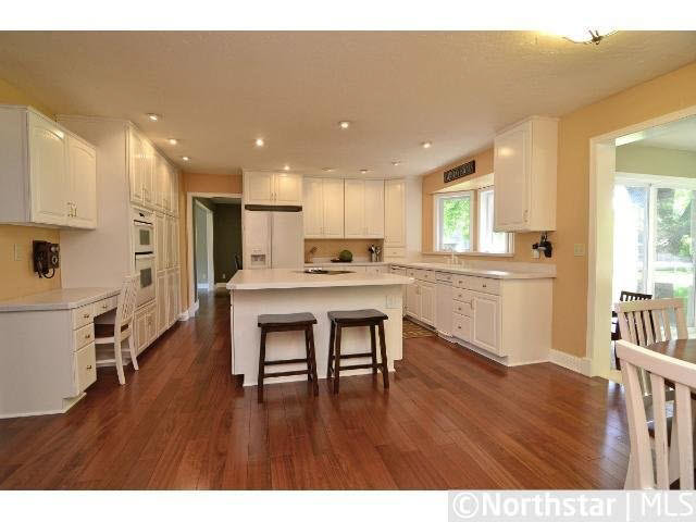 2745 Medicine Ridge Road Plymouth, MN 55441 - Photo 4 of 18