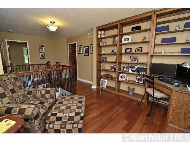 2745 Medicine Ridge Road Plymouth, MN 55441 - Photo 10 of 18