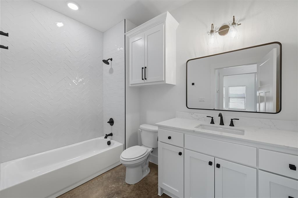 102 Cardinal Wds Granbury, TX 76049 - Photo 24 of 36 Full bathroom with shower / bath combination and vanity