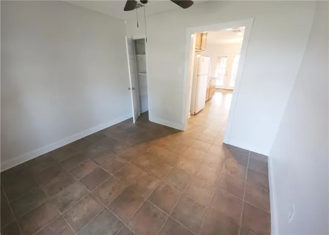 $2,100 | 368 Firethorn Drive, Gretna, LA 70056