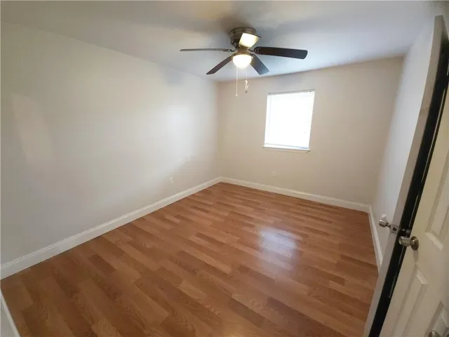 $2,100 | 368 Firethorn Drive, Gretna, LA 70056