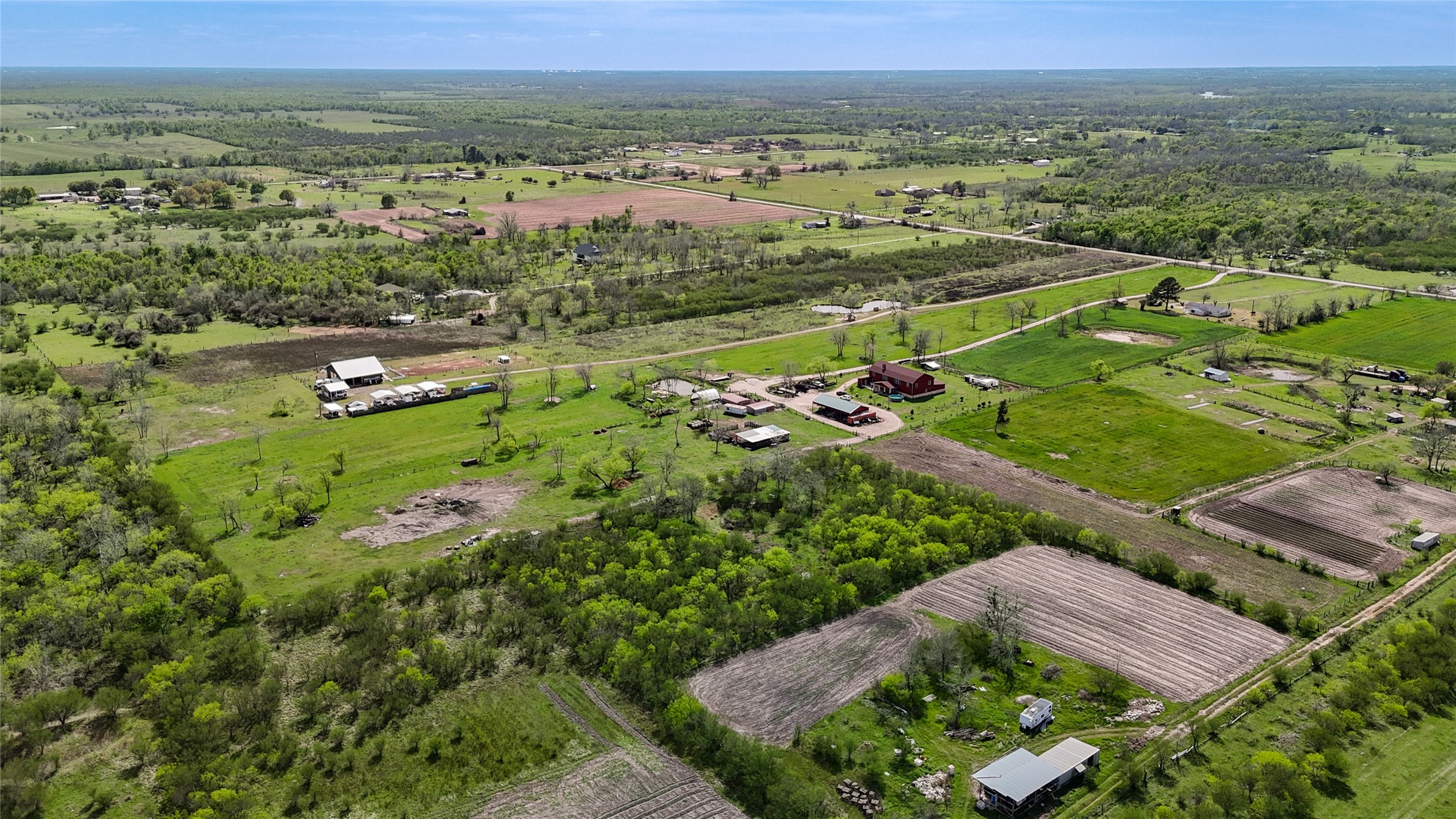 8570 Sunny Side Road Hempstead, TX 77445 - Photo 45 of 50 an aerial view of multiple house