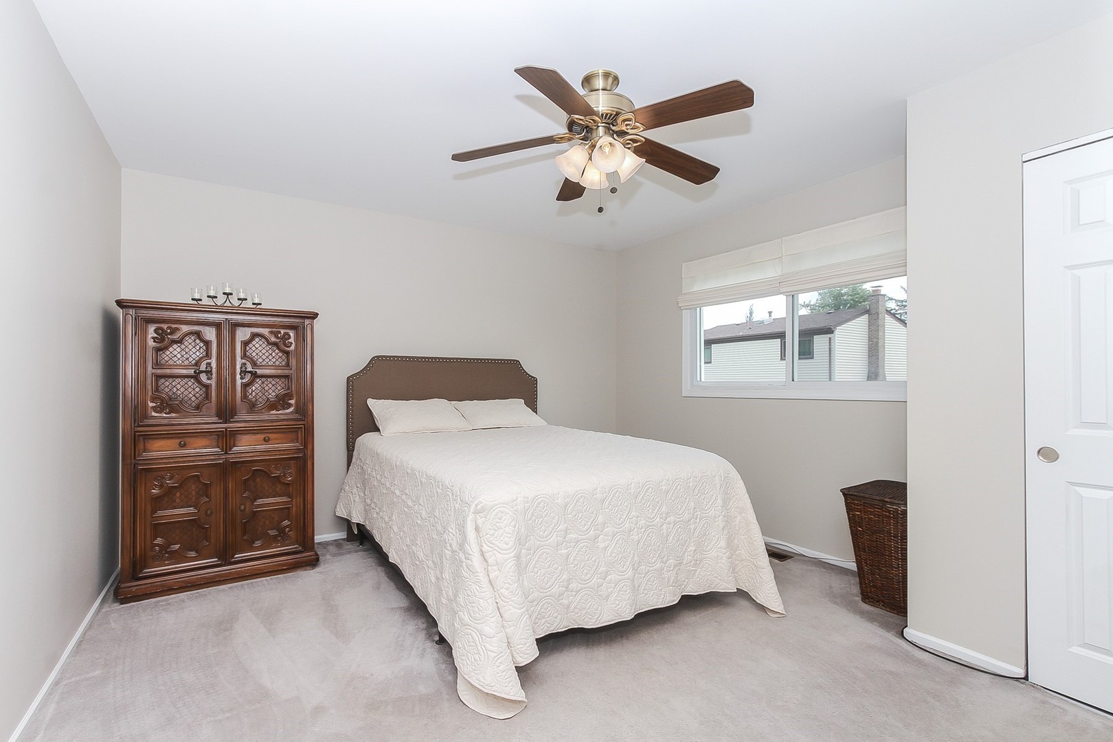 455 Rodenburg Road Roselle, IL 60172 - Photo 17 of 30