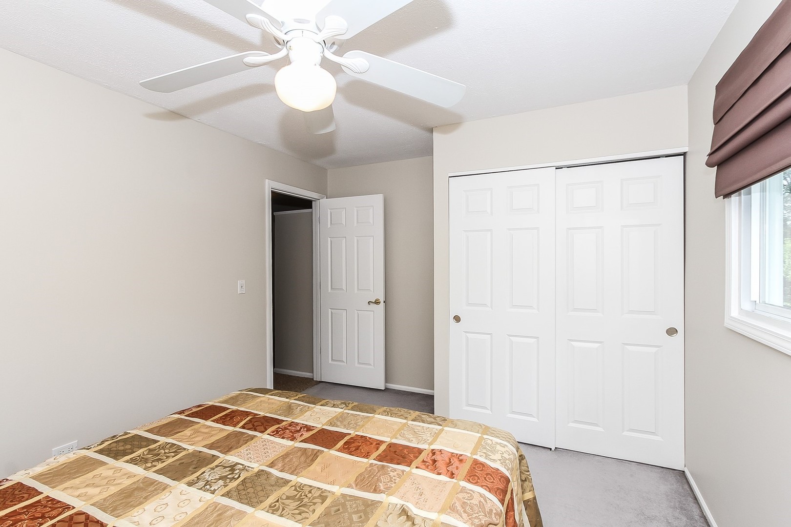 455 Rodenburg Road Roselle, IL 60172 - Photo 21 of 30
