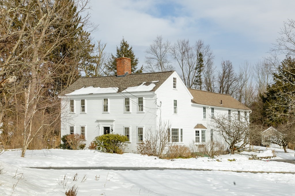 335 River Road Carlisle, MA 01741 - Photo 1 of 36 Gallery Image 1