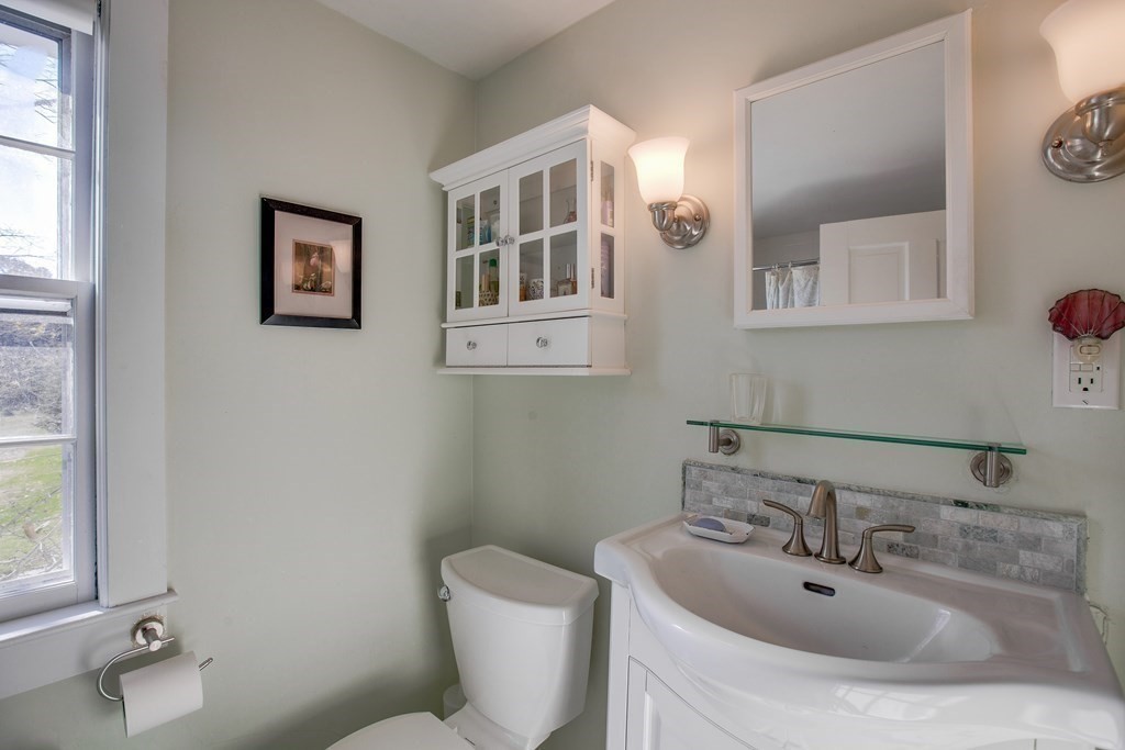 335 River Road Carlisle, MA 01741 - Photo 26 of 36 Gallery Image 26