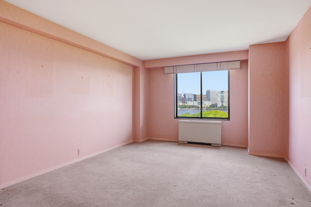 180 Beacon Street, Unit 8DE Boston, MA 02116 - Photo 12 of 31