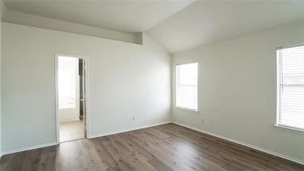 $2,600 | 3124 Creekside Drive, Sachse, TX 75048