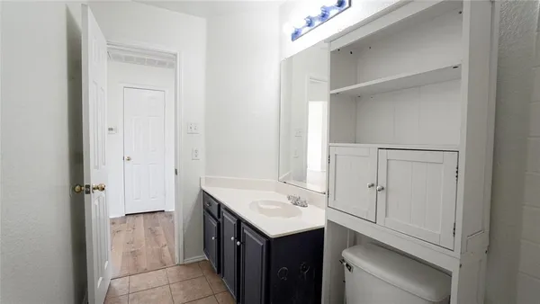 $2,600 | 3124 Creekside Drive, Sachse, TX 75048