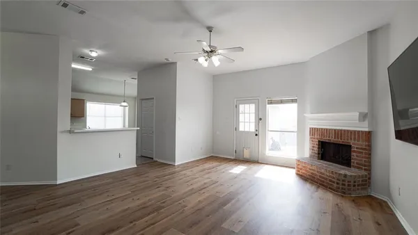 $2,600 | 3124 Creekside Drive, Sachse, TX 75048