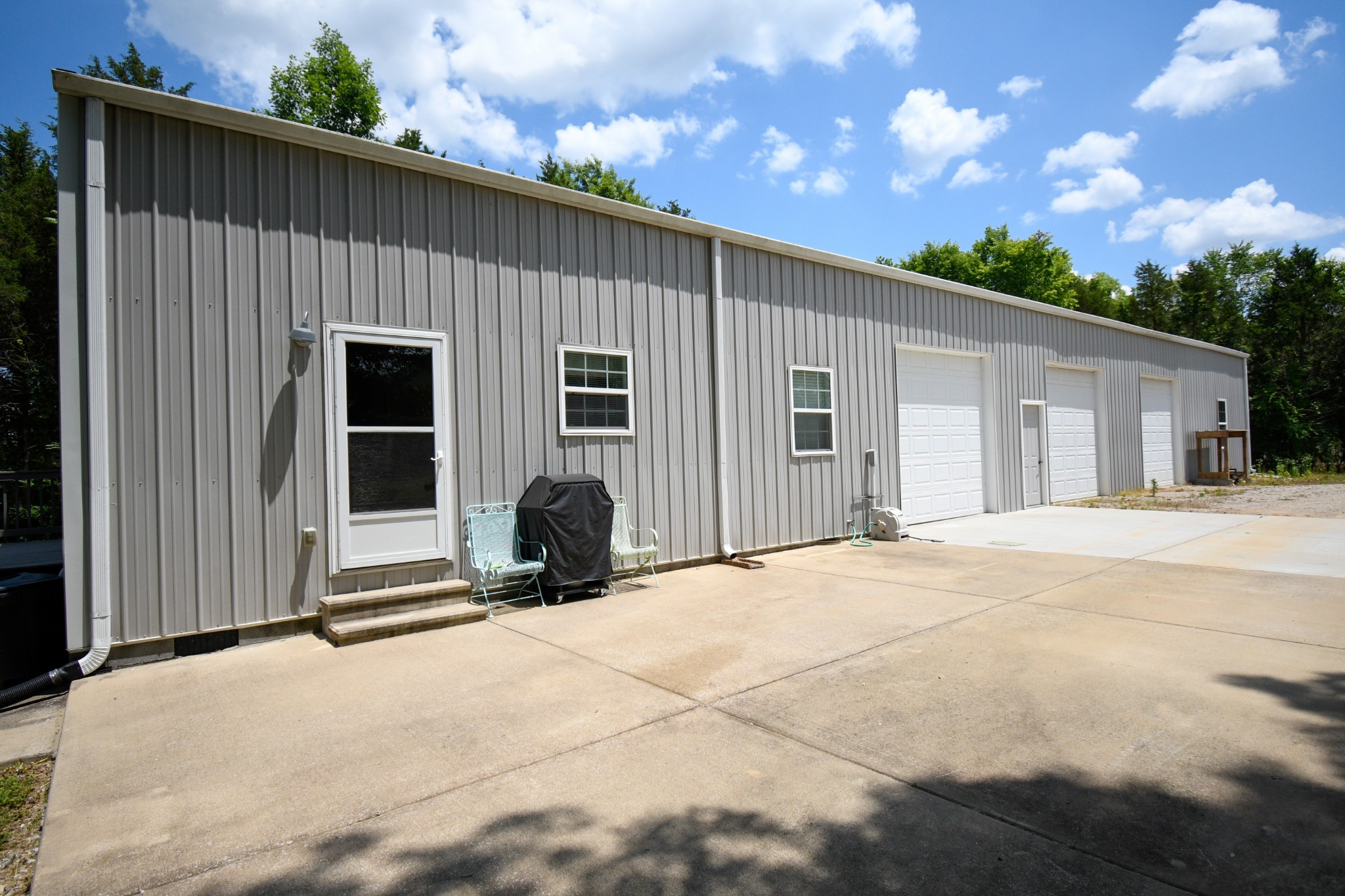 2848 Carpenter Bridge Road Columbia, TN 38401 - Photo 29 of 46 a backyard of a house