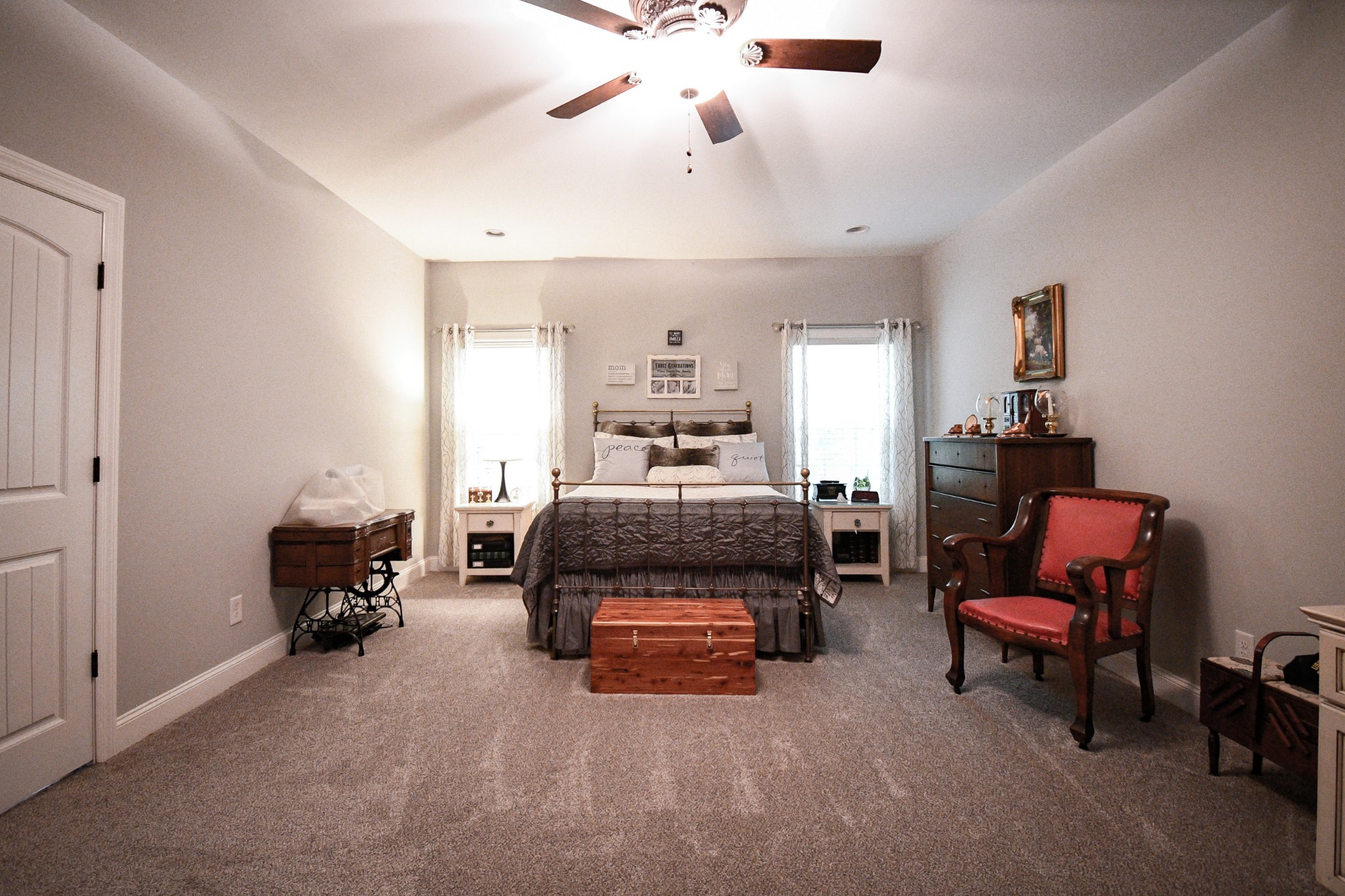 2848 Carpenter Bridge Road Columbia, TN 38401 - Photo 36 of 46 a living room with furniture and a chandelier