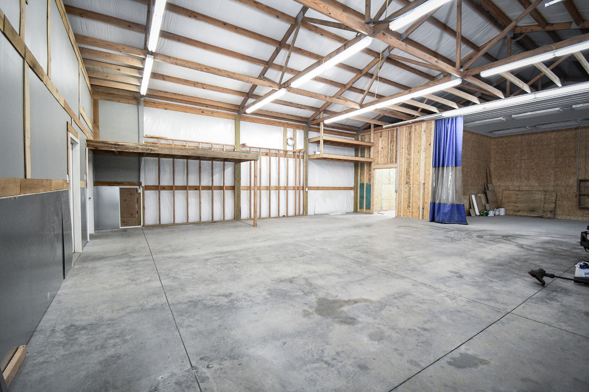 2848 Carpenter Bridge Road Columbia, TN 38401 - Photo 44 of 46 a view of an empty room with a garage