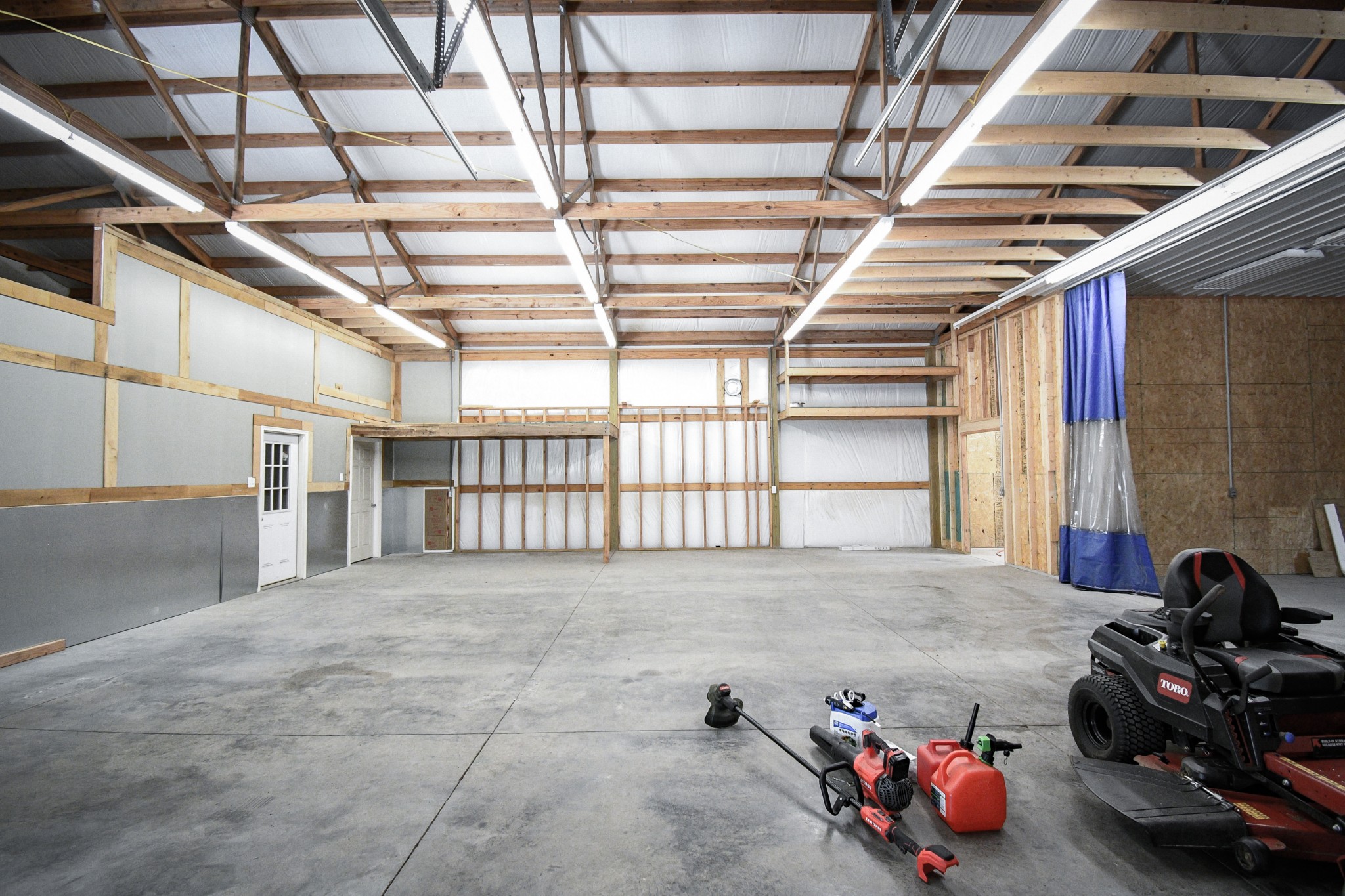 2848 Carpenter Bridge Road Columbia, TN 38401 - Photo 45 of 46 a view of a room with gym equipment