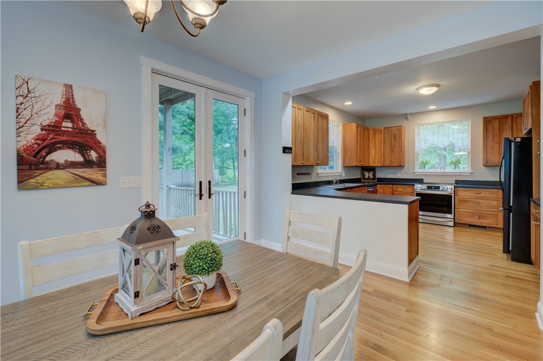 103 Potter Hill Road Westerly, RI 02891 - Photo 11 of 42
