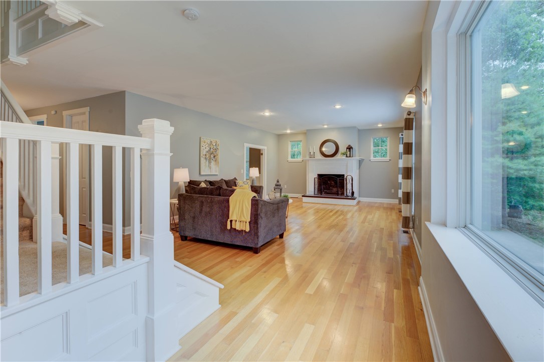 103 Potter Hill Road Westerly, RI 02891 - Photo 14 of 42