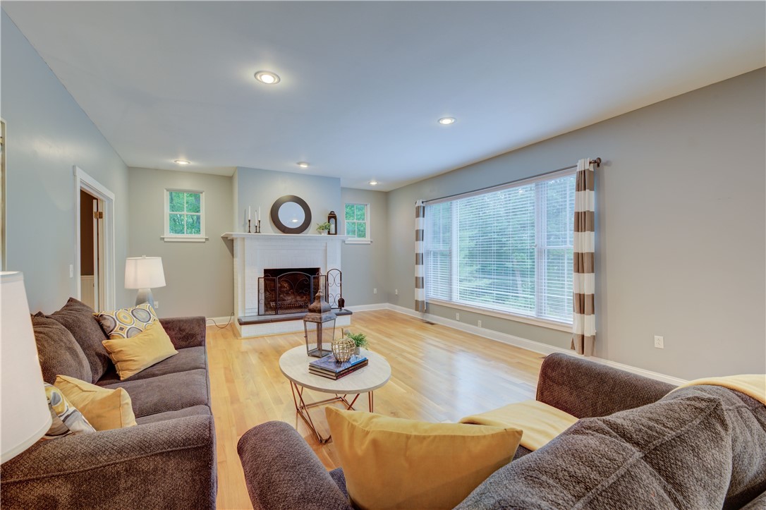 103 Potter Hill Road Westerly, RI 02891 - Photo 16 of 42