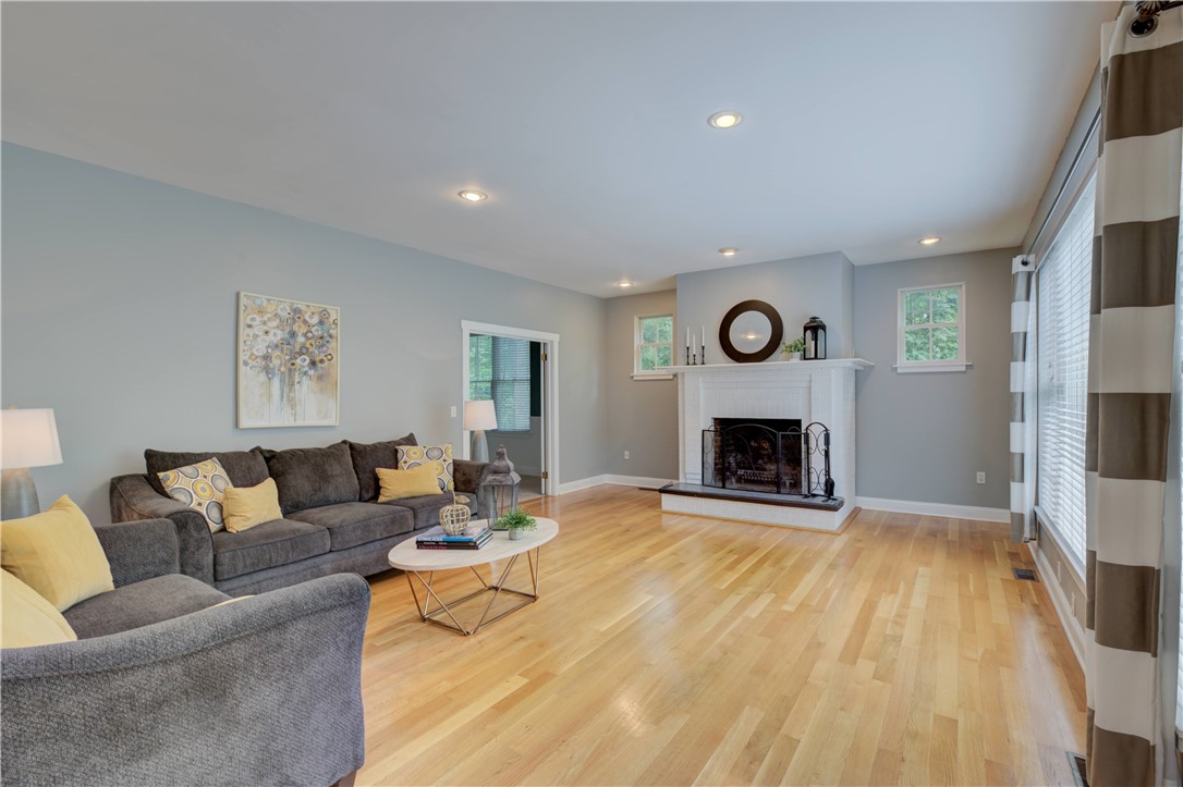 103 Potter Hill Road Westerly, RI 02891 - Photo 17 of 42