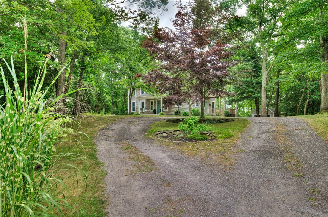 103 Potter Hill Road Westerly, RI 02891 - Photo 4 of 42
