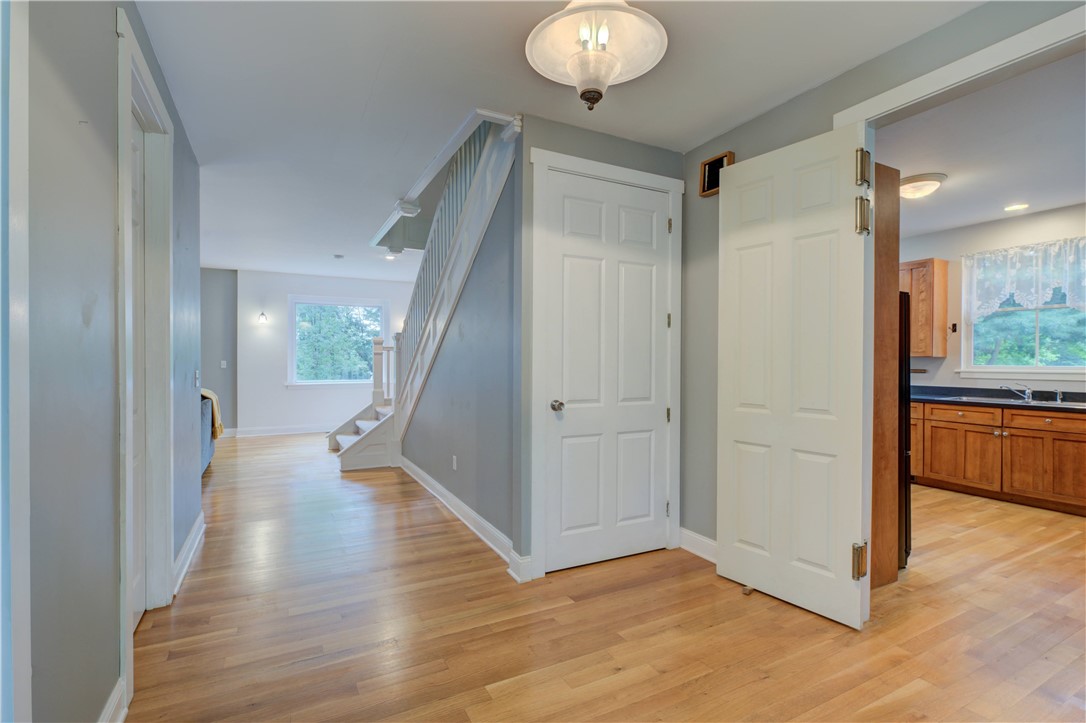 103 Potter Hill Road Westerly, RI 02891 - Photo 6 of 42