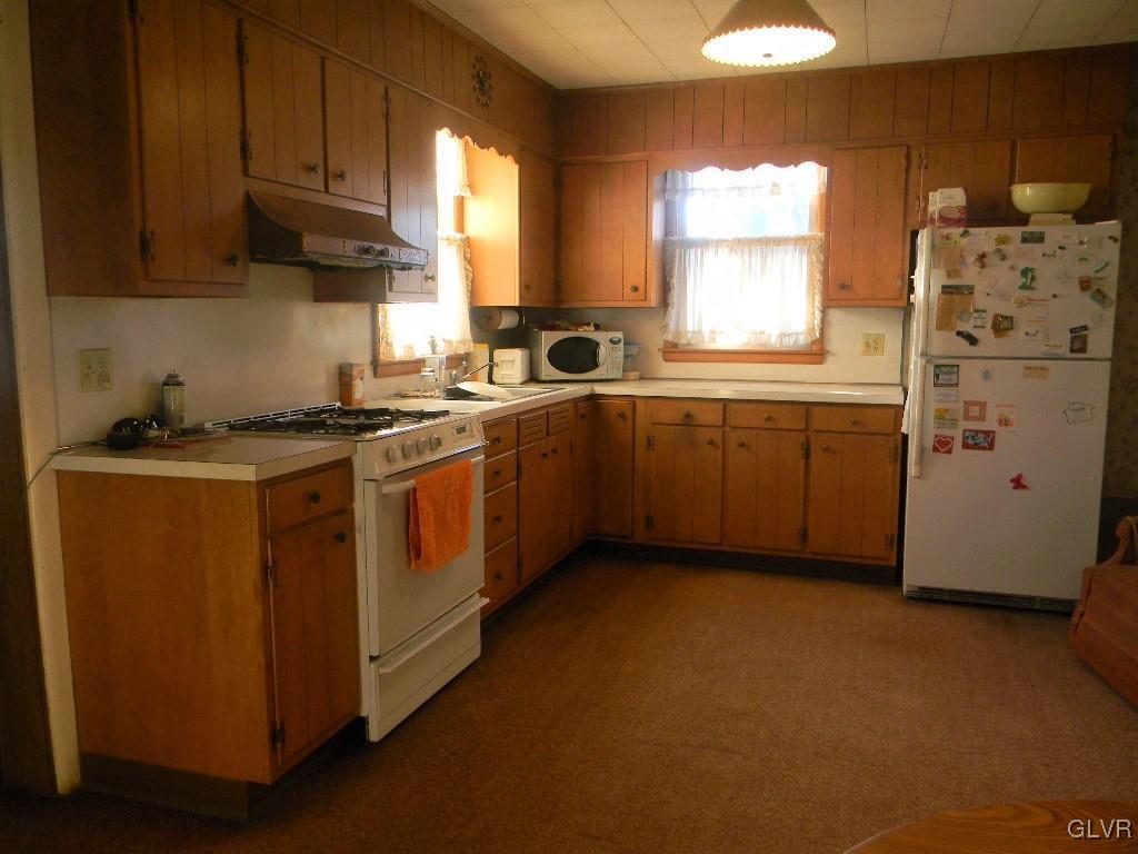 883 North Brookside Road Allentown, PA 18106 - Photo 4 of 5 Gallery Image 4