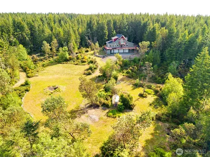 $925,000 | 83 Octopus Court, Quilcene, WA 98376