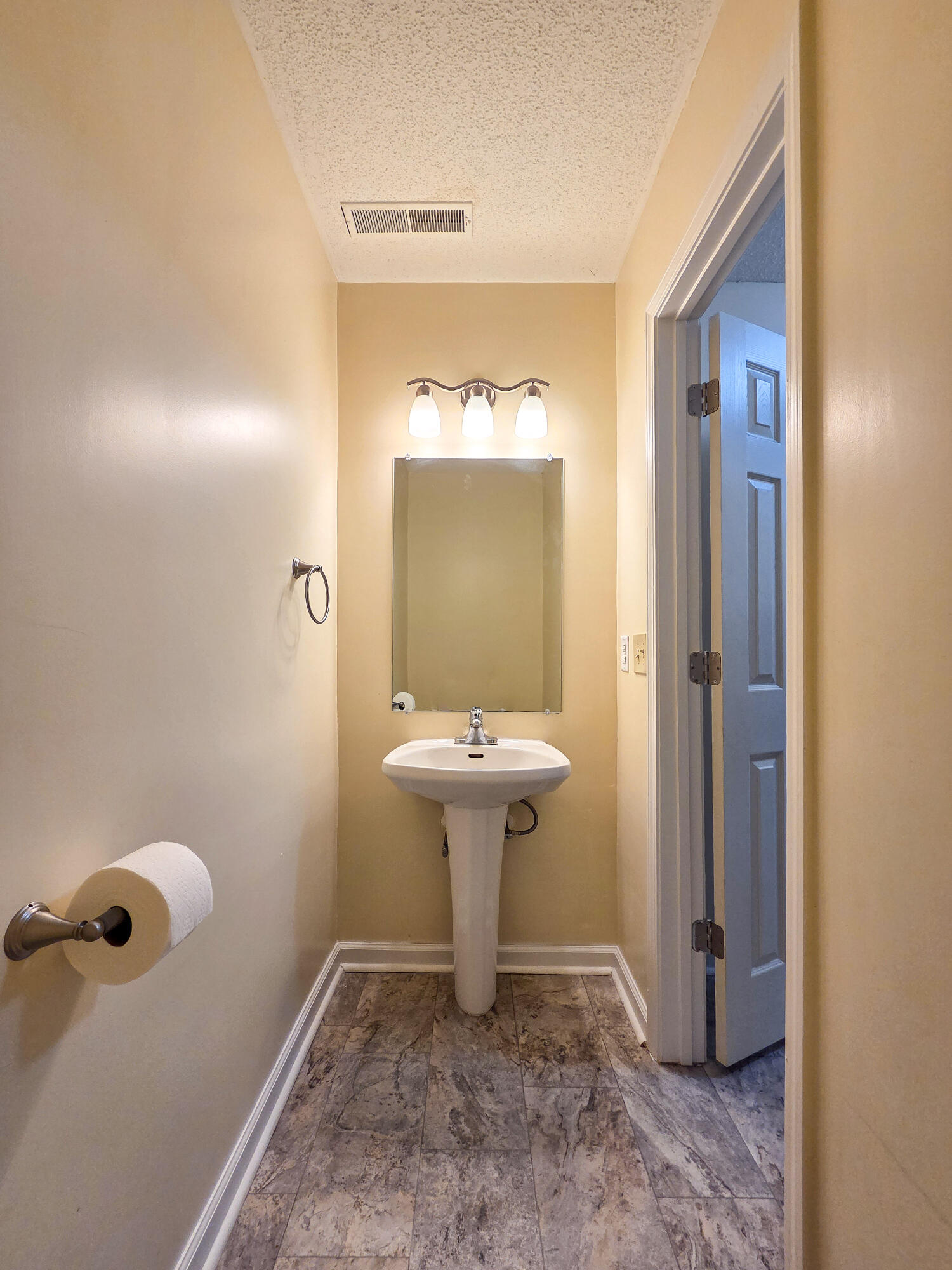 924 Saltwood Road Sumter, SC 29154 - Photo 23 of 27