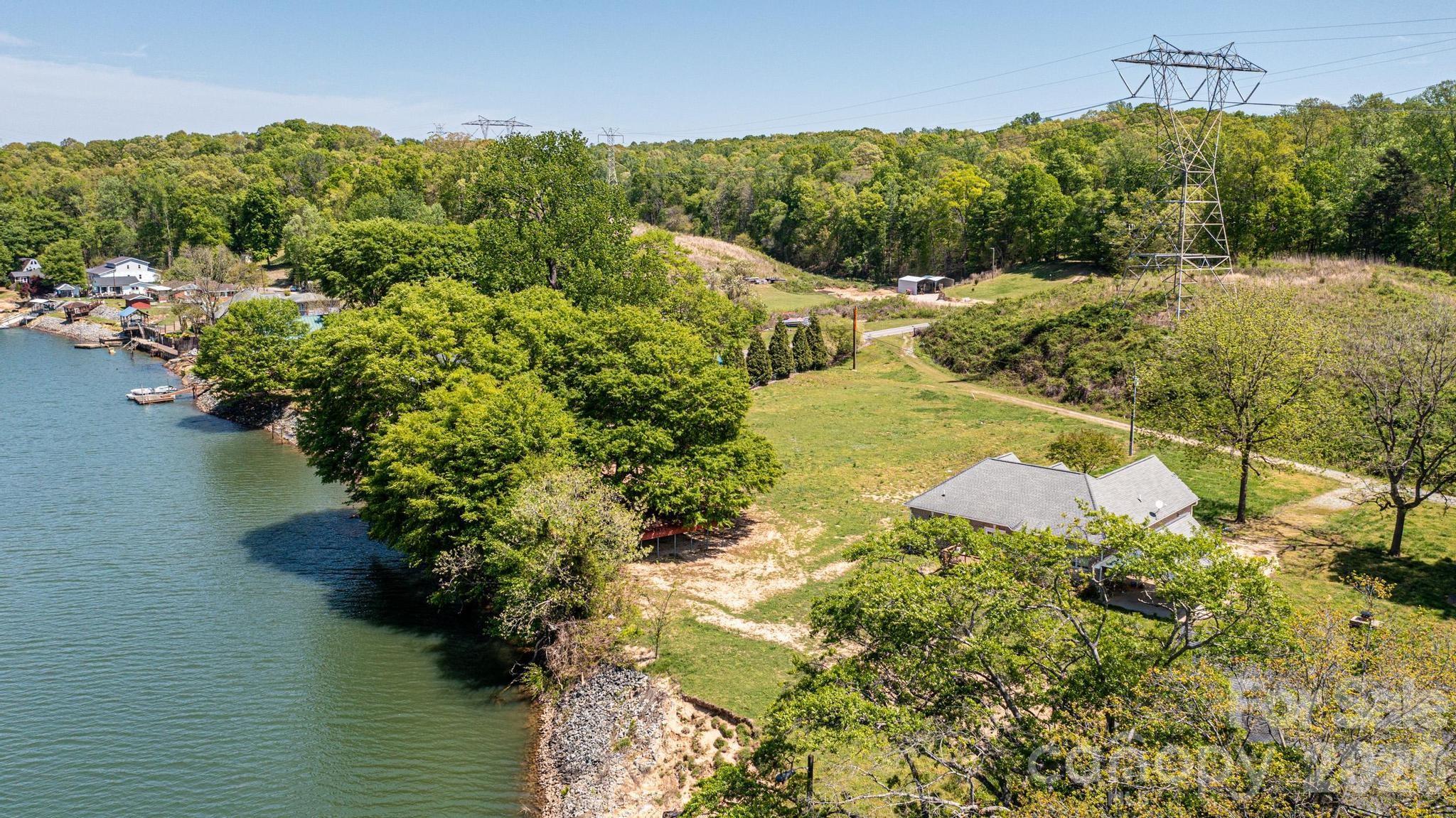 1404 Hart Road Charlotte, NC 28214 - Photo 5 of 5