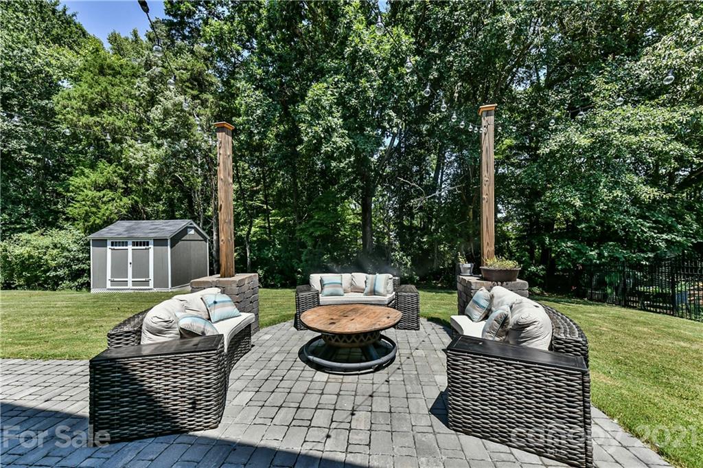 6014 Eleanor Rigby Road Charlotte, NC 28278 - Photo 34 of 40 Gallery Image 34