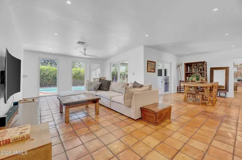 $995,000 | 309 East Keim Drive, Phoenix, AZ 85012