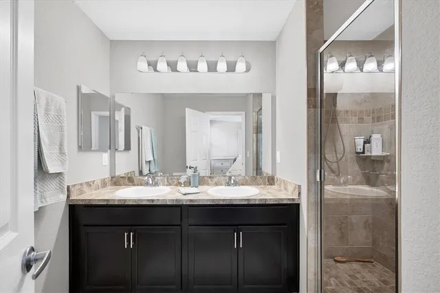 $319,900 | 1314 Grantham Drive, Sarasota, FL 34234