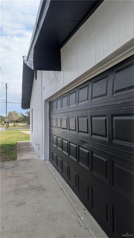 115 Breyfogle Road Palmview, TX 78572 - Photo 24 of 31 a view of a house with a swimming pool