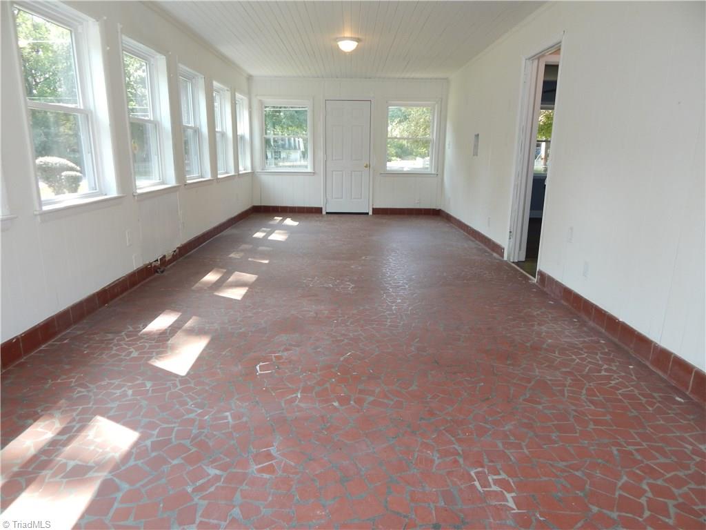 2605 Liberty Road Greensboro, NC 27406 - Photo 19 of 21 Gallery Image 19