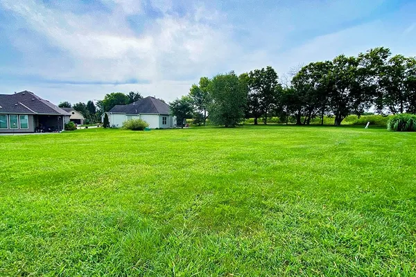 $50,000 | 303 Crestview Court, Raymore, MO 64083