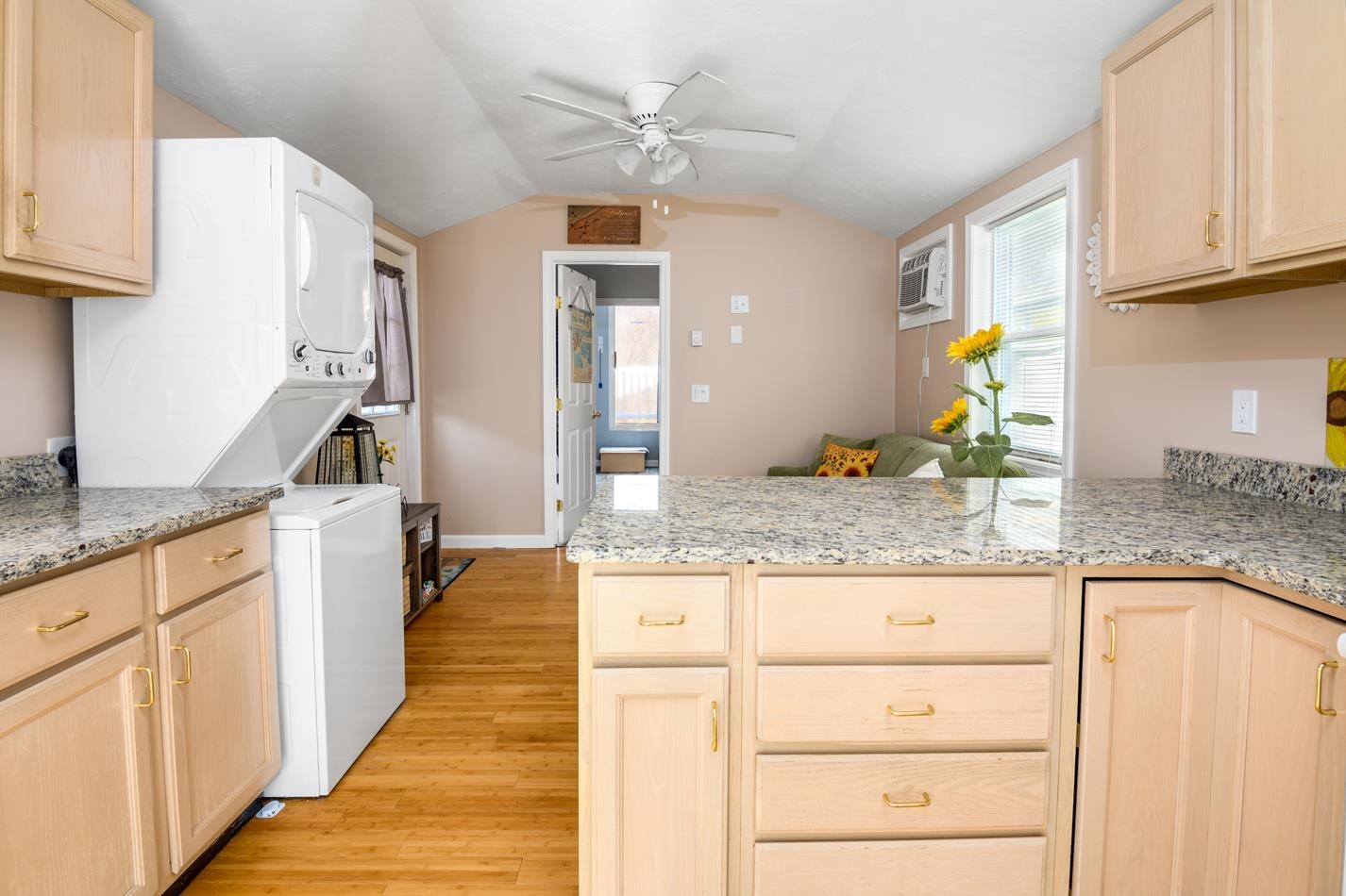 85 Acorn Road Hampton, NH 03842 - Photo 5 of 14 Gallery Image 5